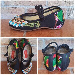 Cute Floral Embroidered Shoes